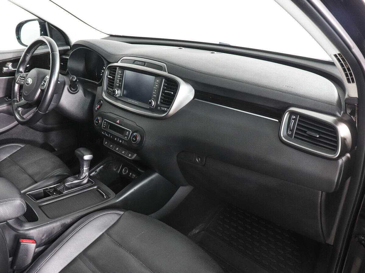 Kia Sorento с пробегом — 2019 год. Фото: #9