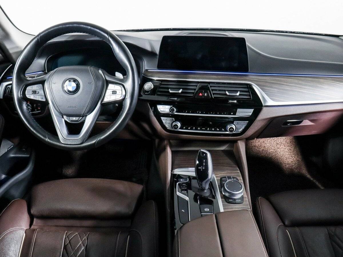 BMW 5 серии с пробегом — 2020 год. Фото: #8