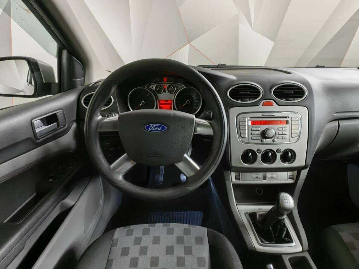 Ford Focus с пробегом — 2008 год. Фото: #14