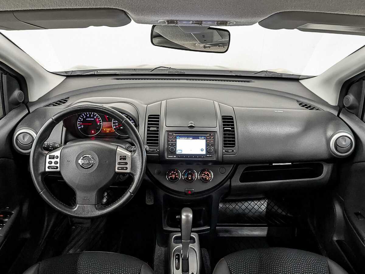 Nissan Note с пробегом — 2011 год. Фото: #13