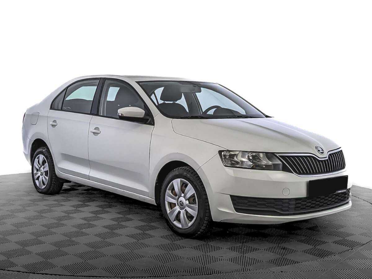 Skoda Rapid с пробегом — 2018 год. Фото: #2