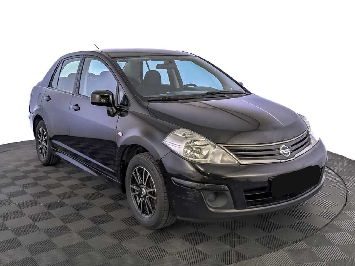 Nissan Tiida с пробегом — 2011 год. Фото: #2