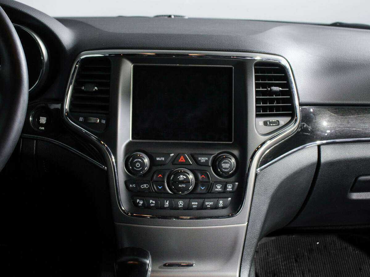Jeep Grand Cherokee с пробегом — 2018 год. Фото: #12