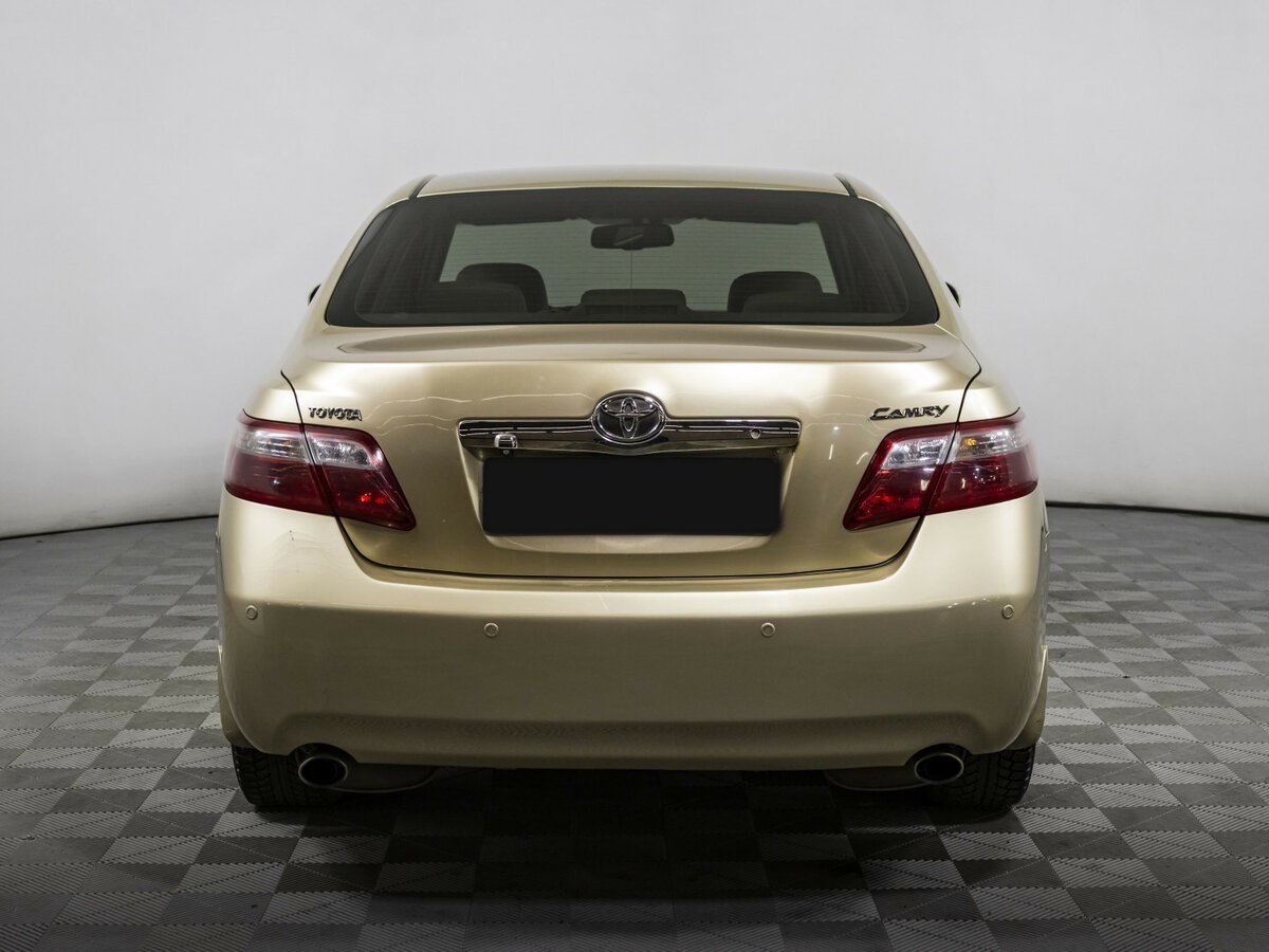 Toyota Camry с пробегом — 2011 год. Фото: #4