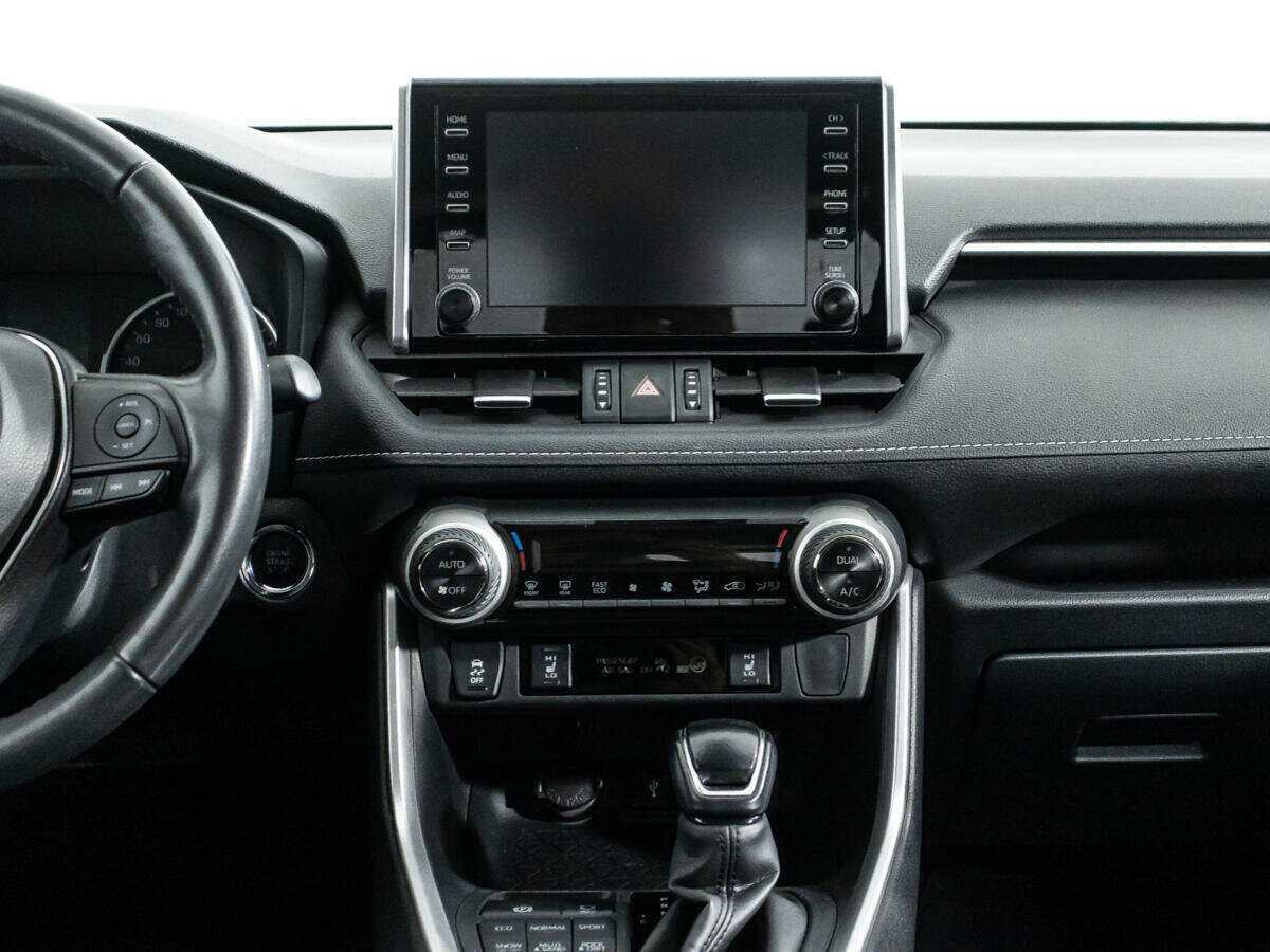 Toyota RAV4 с пробегом — 2022 год. Фото: #13