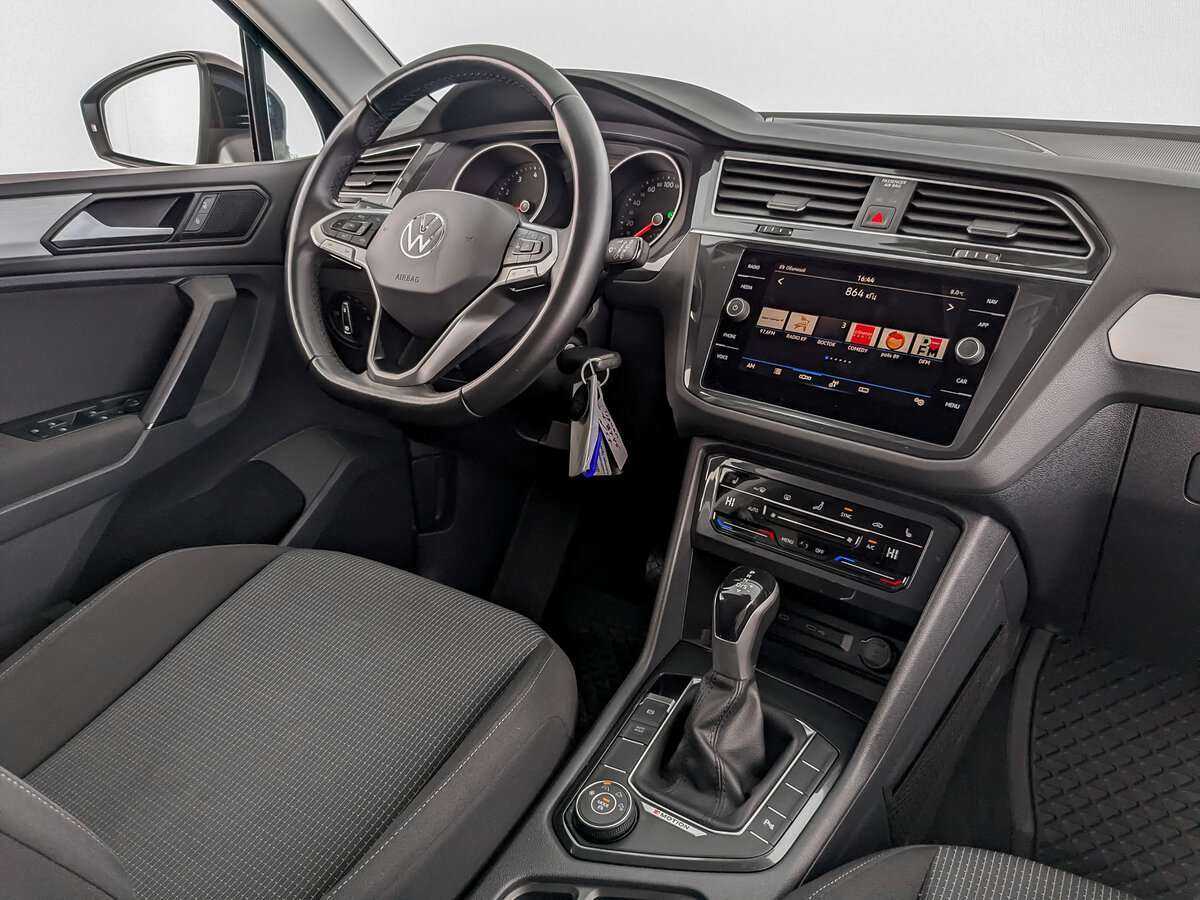 Volkswagen Tiguan с пробегом — 2021 год. Фото: #24