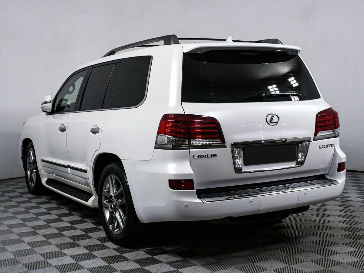 Lexus LX с пробегом — 2015 год. Фото: #5
