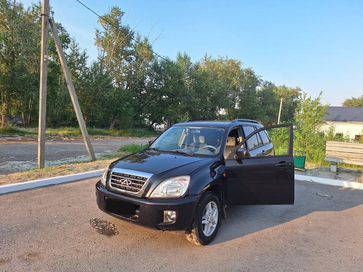 Chery Tiggo (T11) с пробегом — 2010 год. Фото: #0