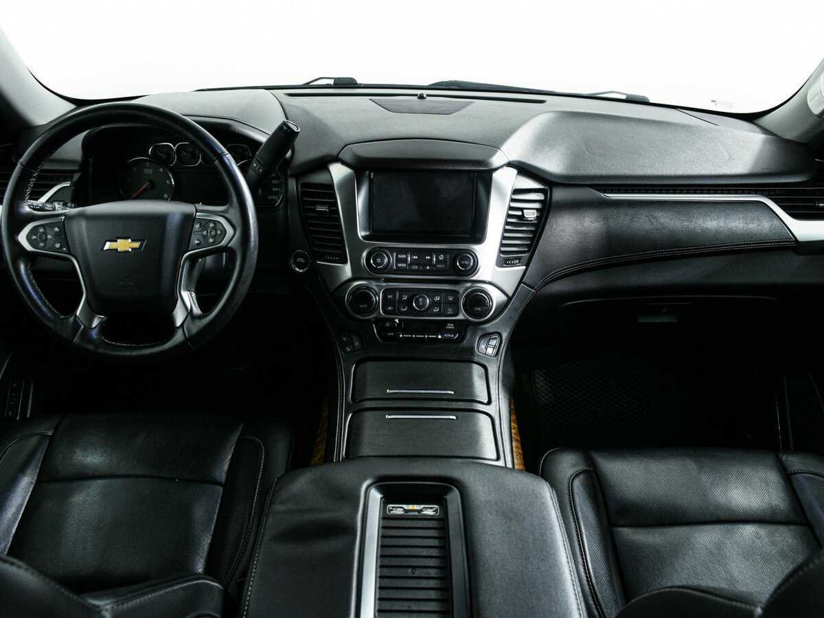 Chevrolet Tahoe с пробегом — 2015 год. Фото: #8