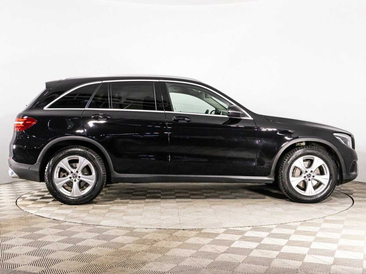Mercedes-Benz GLC с пробегом — 2017 год. Фото: #3