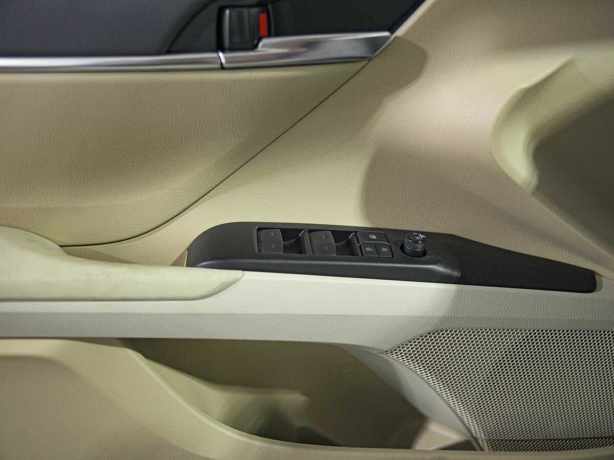 Toyota Camry с пробегом — 2023 год. Фото: #12