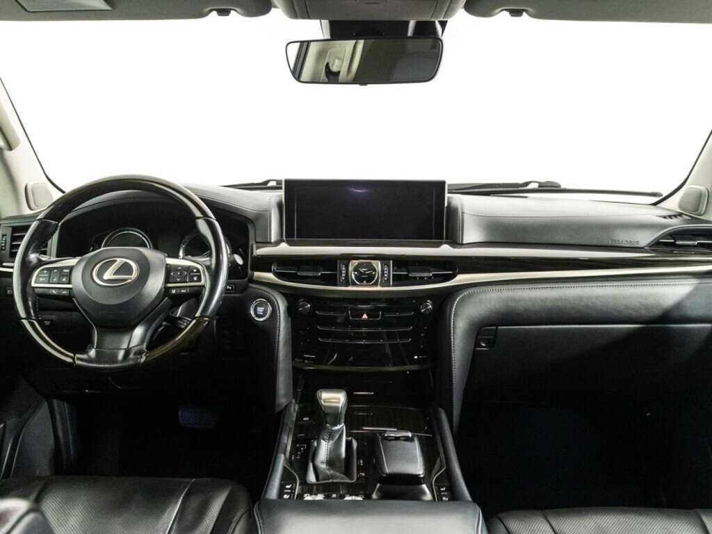 Lexus LX с пробегом — 2017 год. Фото: #13