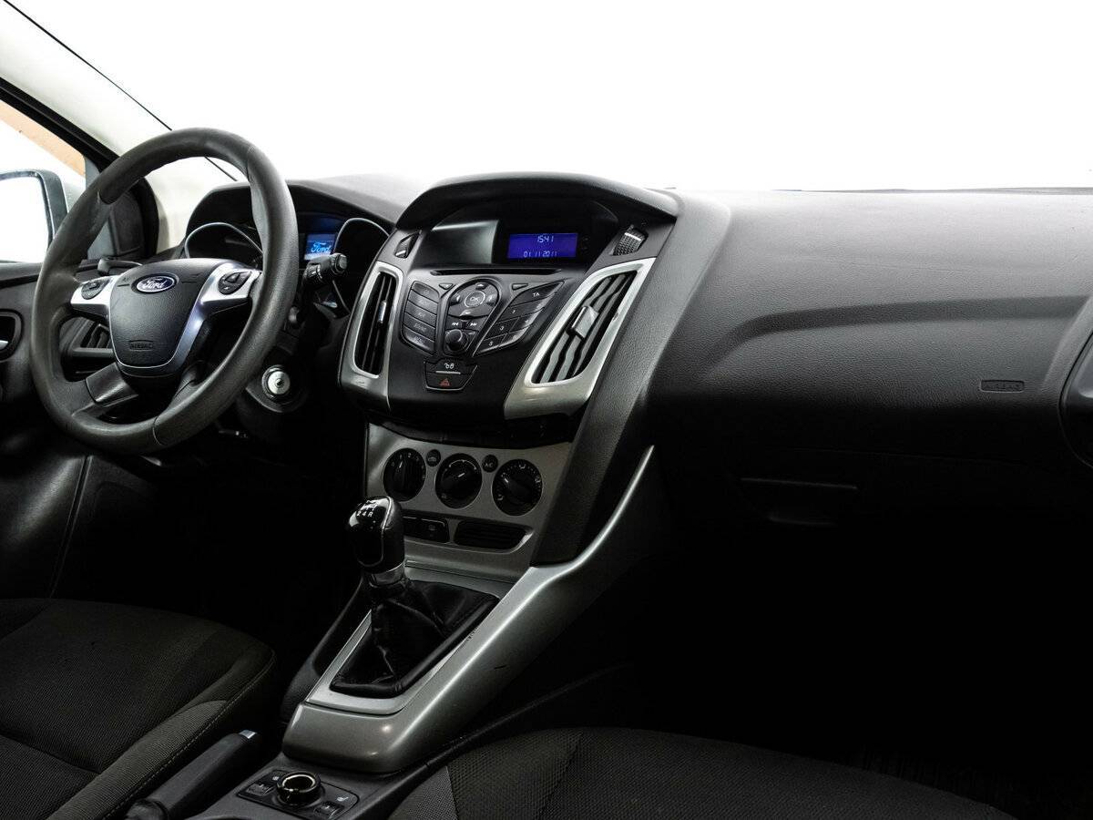 Ford Focus с пробегом — 2011 год. Фото: #8