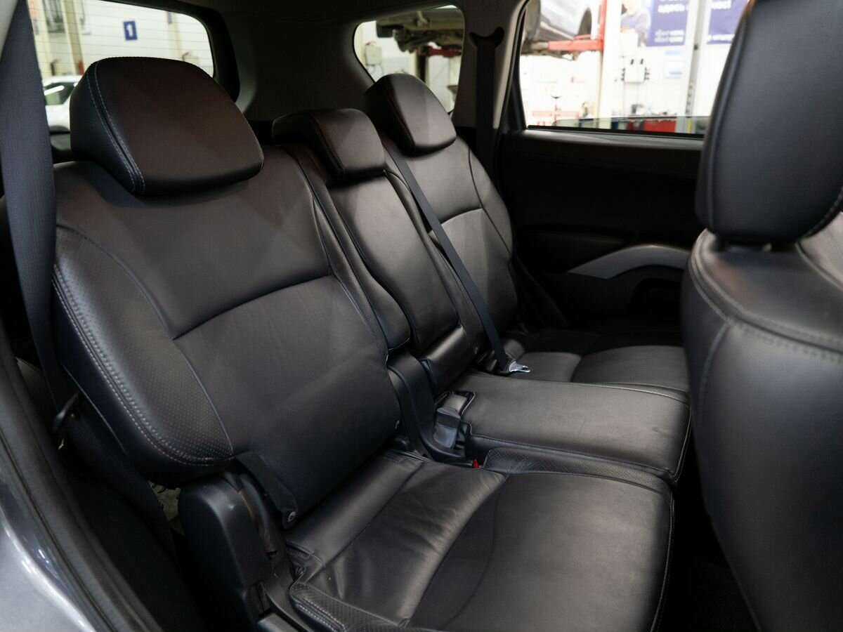 Mitsubishi Outlander с пробегом — 2011 год. Фото: #8