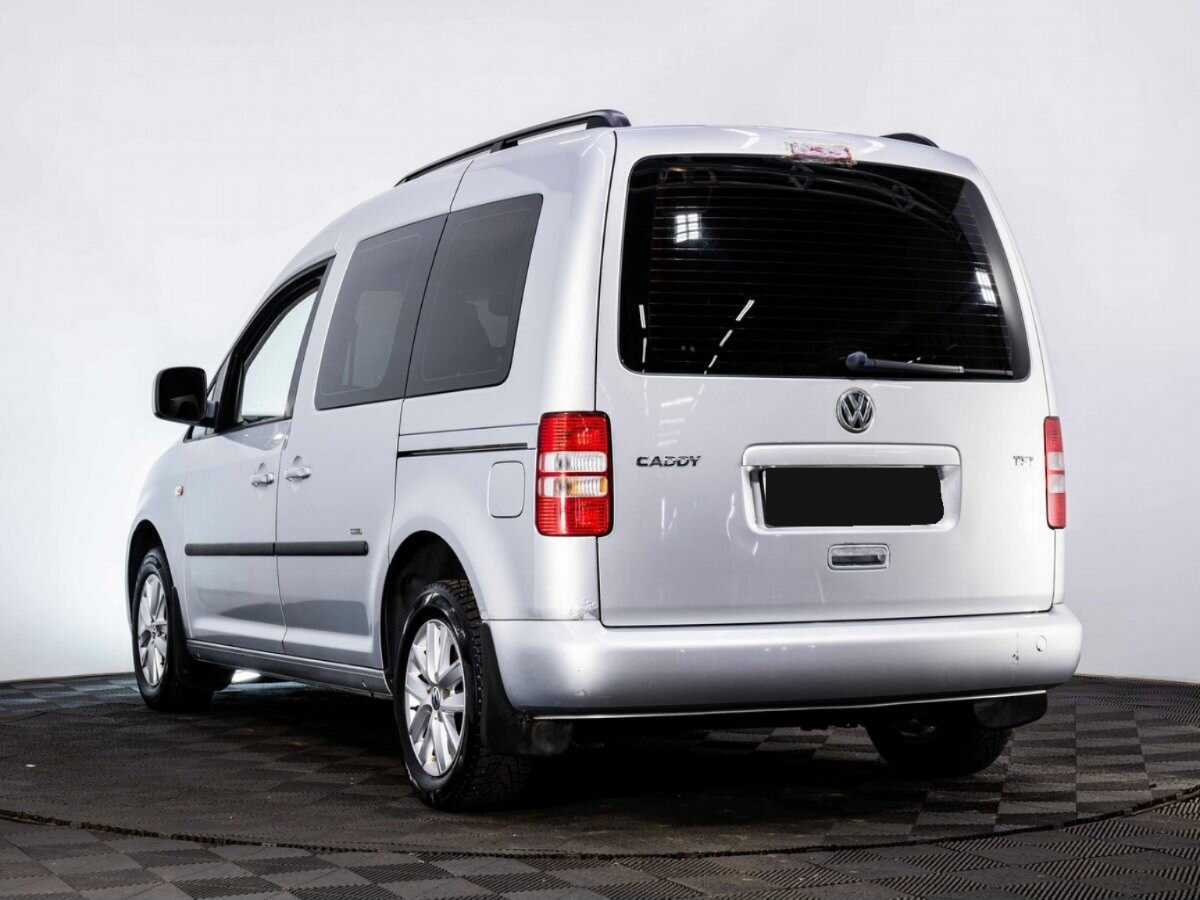 Volkswagen Caddy с пробегом — 2013 год. Фото: #3