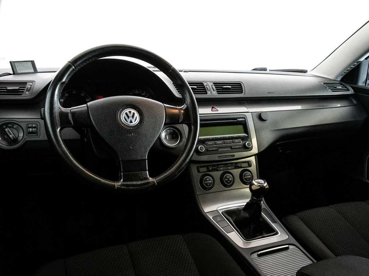 Volkswagen Passat с пробегом — 2008 год. Фото: #8