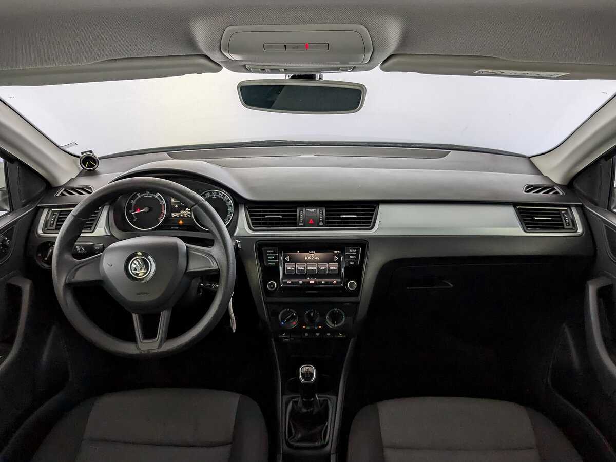 Skoda Rapid с пробегом — 2019 год. Фото: #13