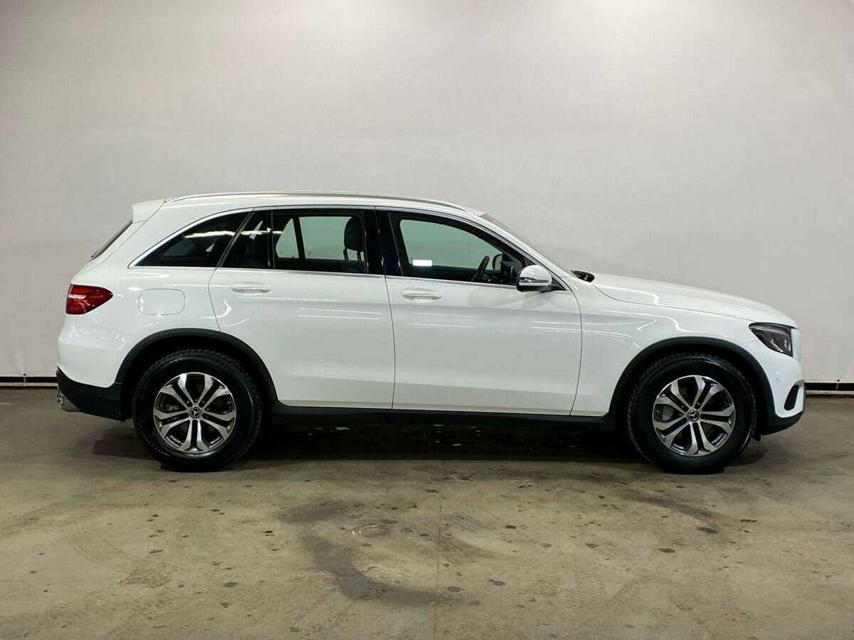 Mercedes-Benz GLC с пробегом — 2018 год. Фото: #3