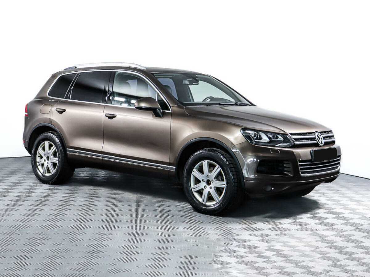 Volkswagen Touareg с пробегом — 2011 год. Фото: #2