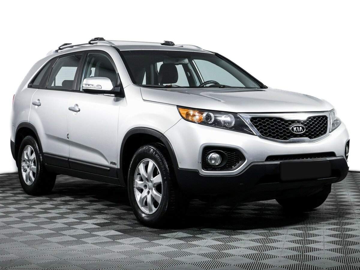 Kia Sorento с пробегом — 2011 год. Фото: #2