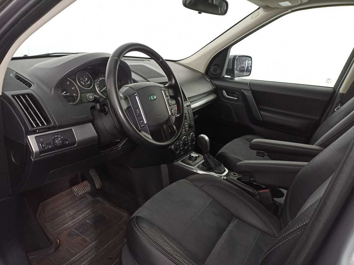 Land Rover Freelander с пробегом — 2012 год. Фото: #15