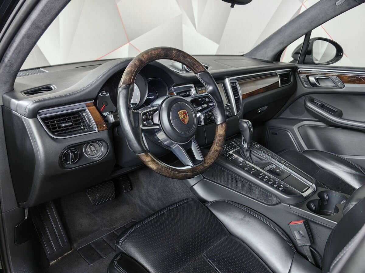 Porsche Macan с пробегом — 2014 год. Фото: #12