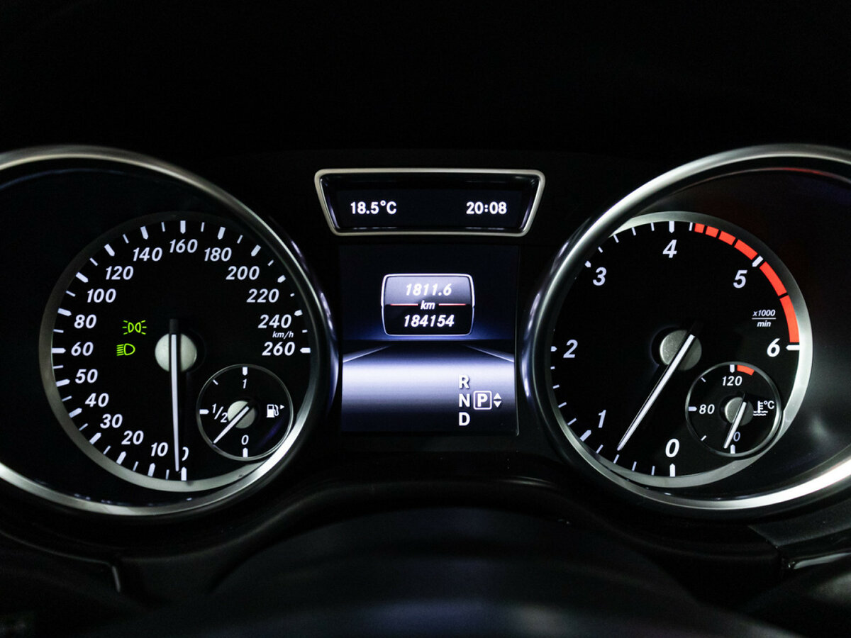 Mercedes-Benz GL-Класс с пробегом — 2014 год. Фото: #10