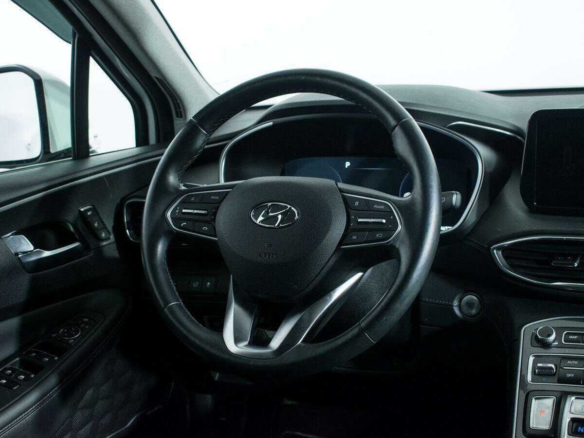 Hyundai Santa Fe с пробегом — 2021 год. Фото: #13