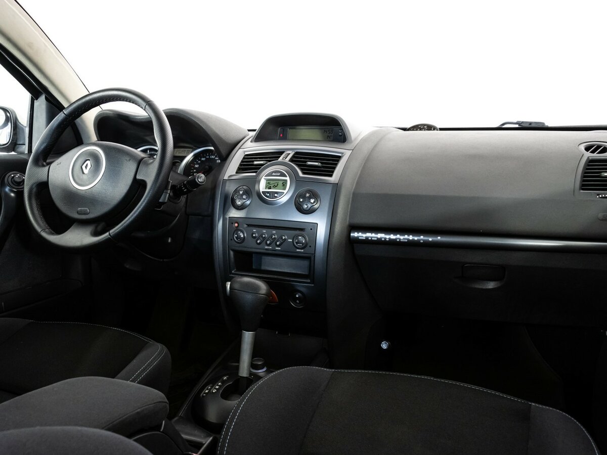 Renault Megane с пробегом — 2008 год. Фото: #6