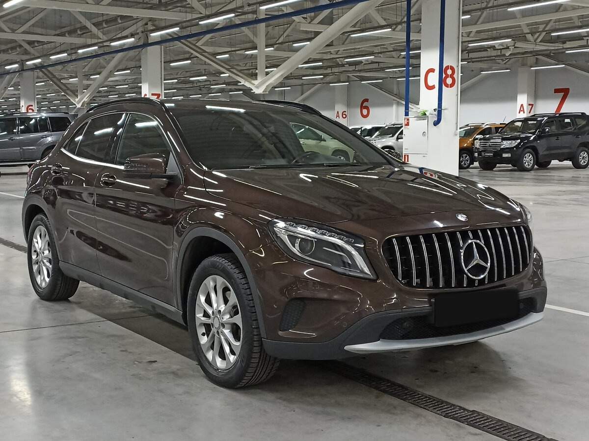 Mercedes-Benz GLA с пробегом — 2015 год. Фото: #2