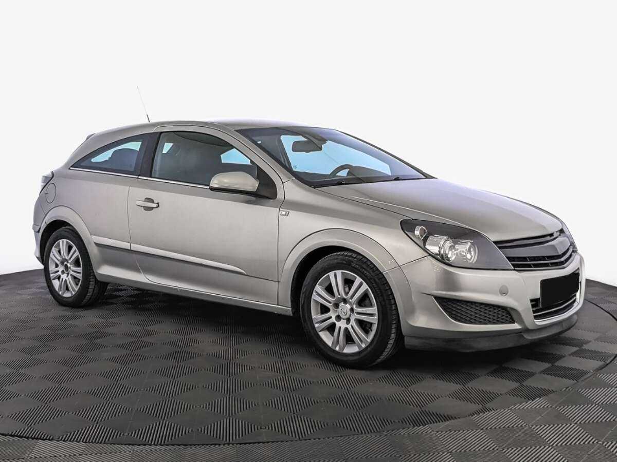 Opel Astra с пробегом — 2008 год. Фото: #2