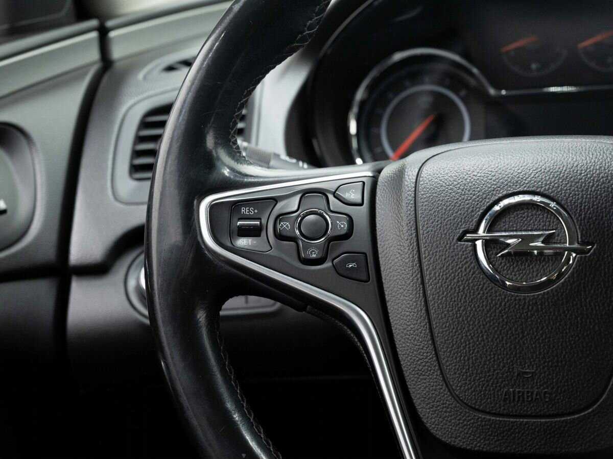 Opel Insignia с пробегом — 2014 год. Фото: #14