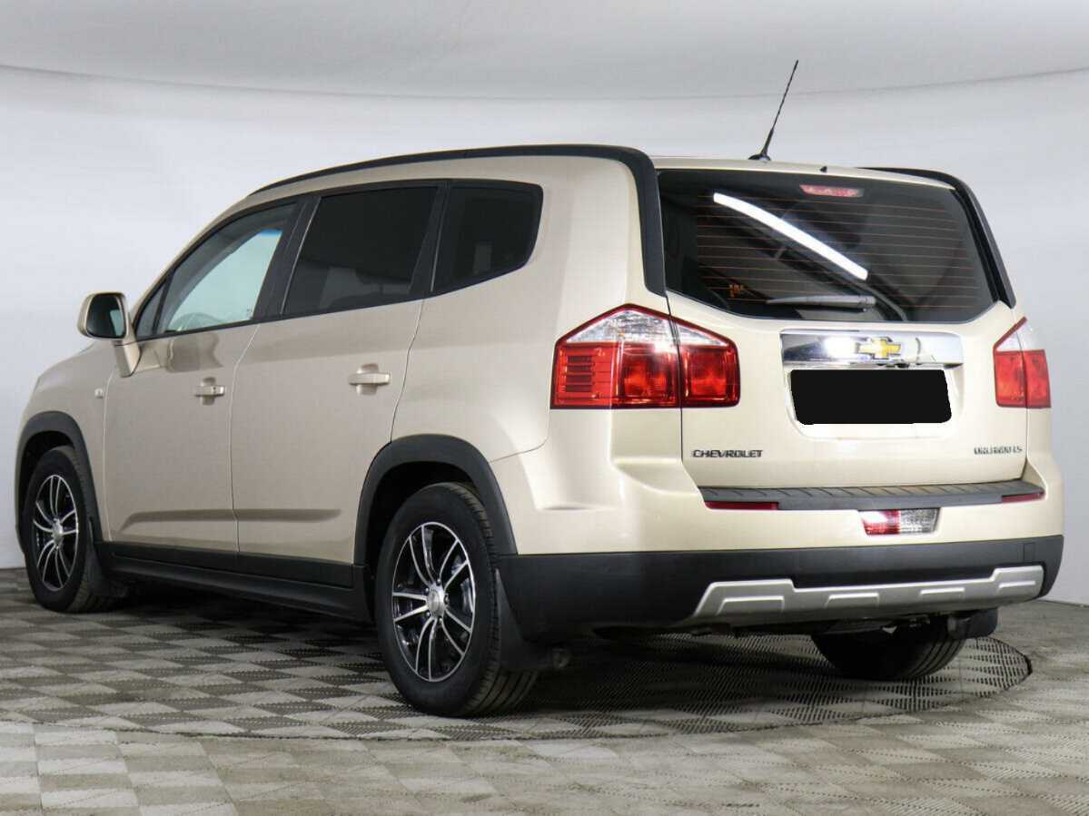 Chevrolet Orlando с пробегом — 2012 год. Фото: #6