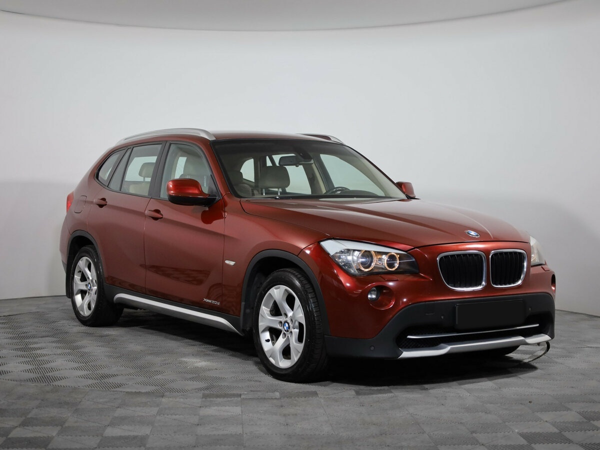 BMW X1 с пробегом — 2011 год. Фото: #2