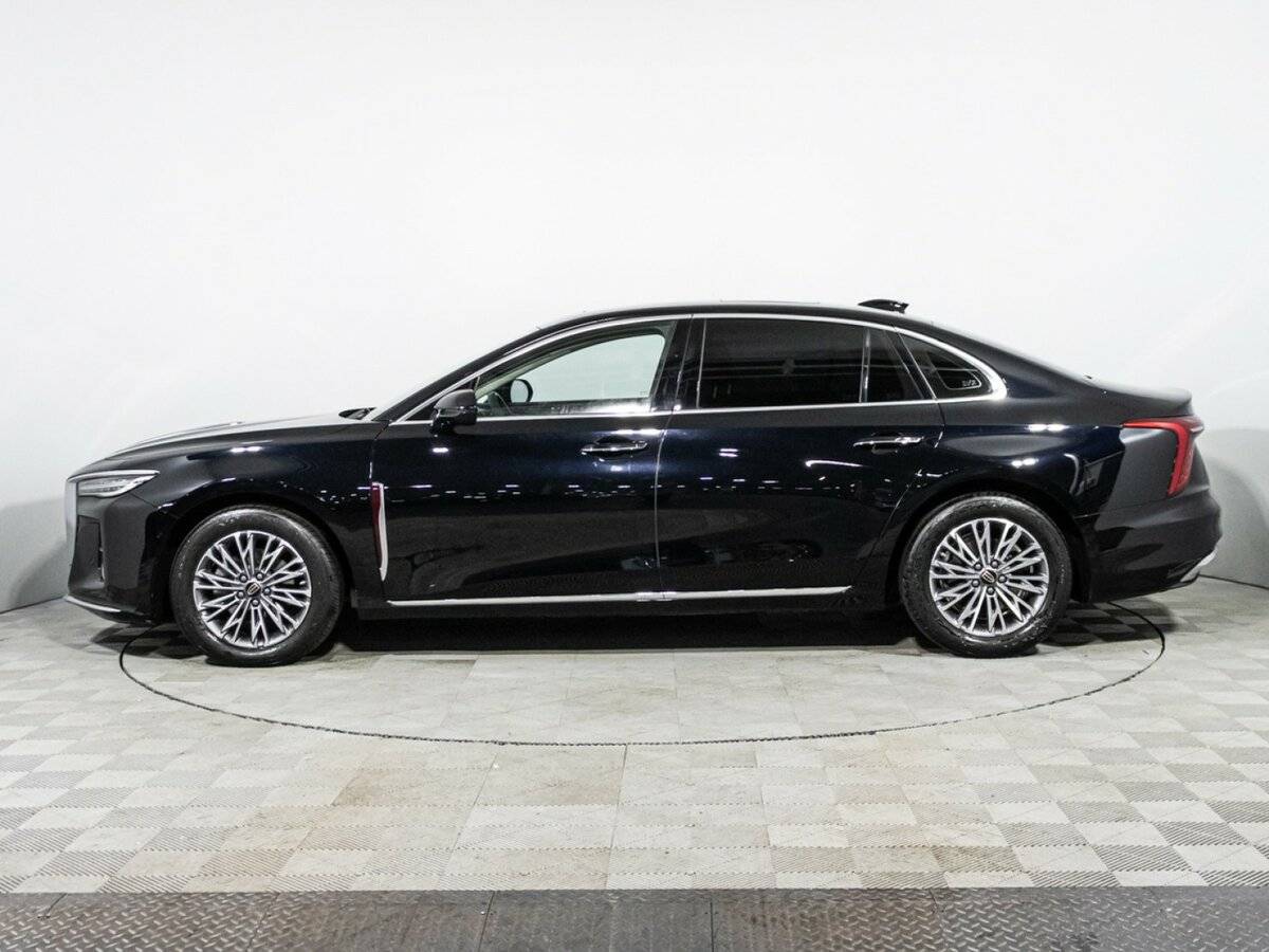 Hongqi H5 с пробегом — 2023 год. Фото: #7