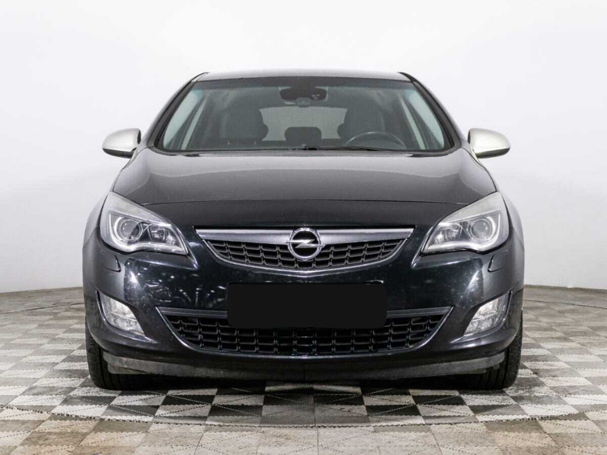 Opel Astra с пробегом — 2010 год. Фото: #1
