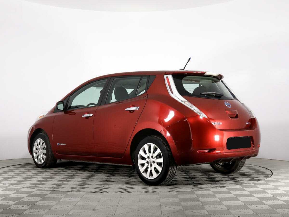 Nissan Leaf с пробегом — 2013 год. Фото: #6