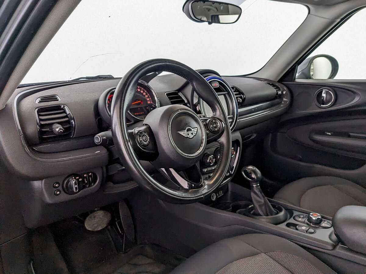 Mini Clubman с пробегом — 2017 год. Фото: #13