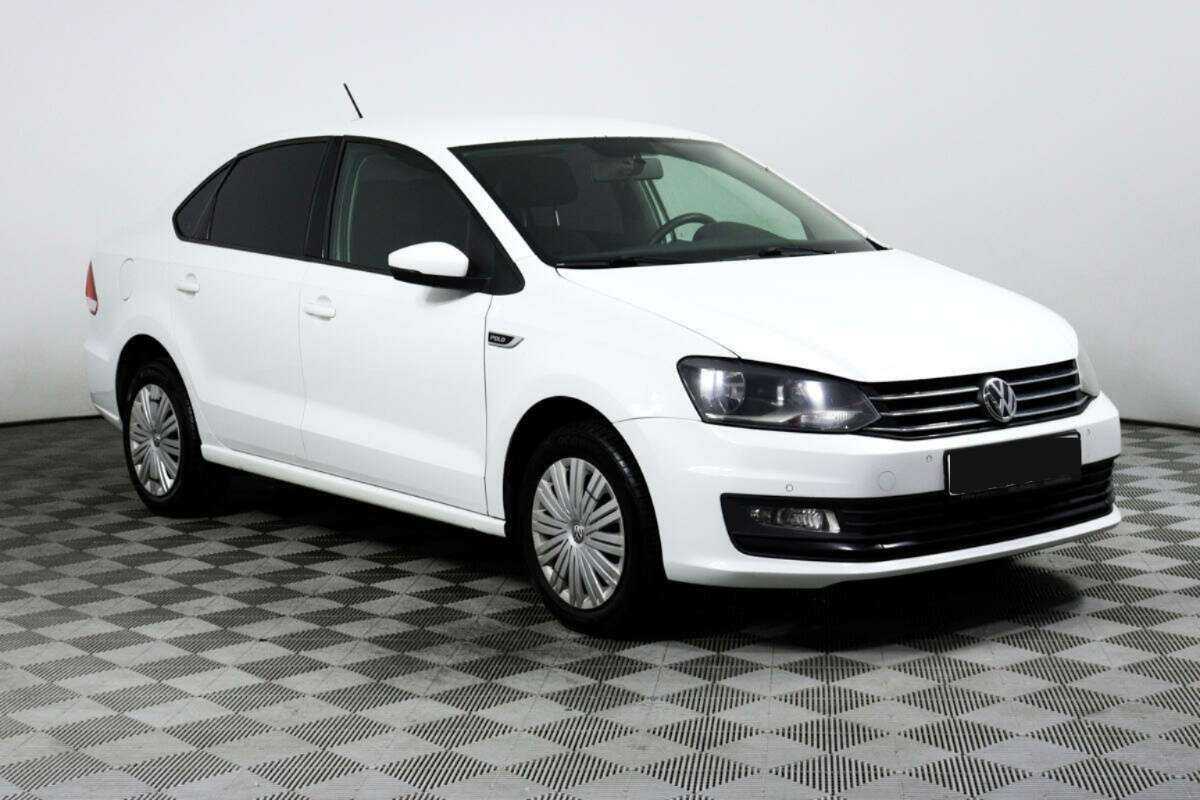 Volkswagen Polo с пробегом — 2016 год. Фото: #2