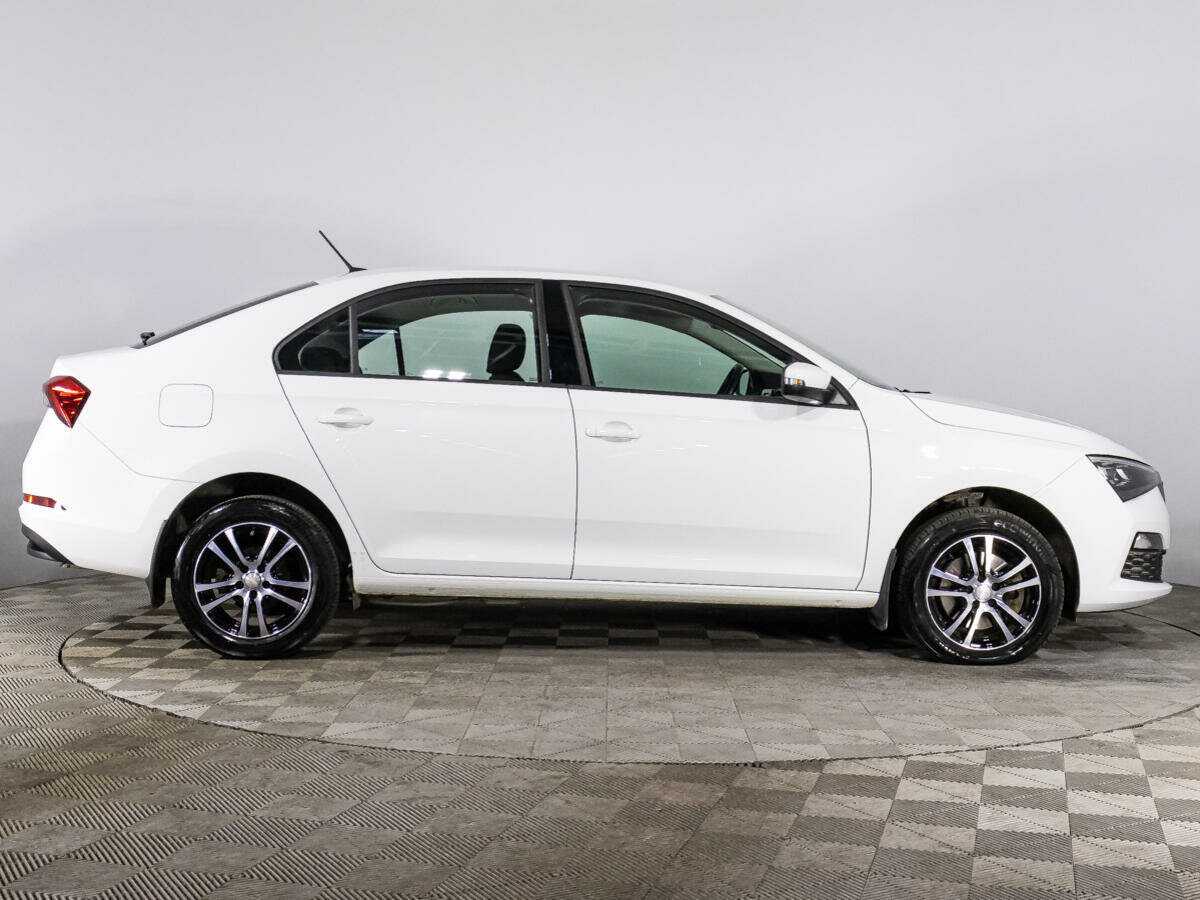 Skoda Rapid с пробегом — 2020 год. Фото: #3