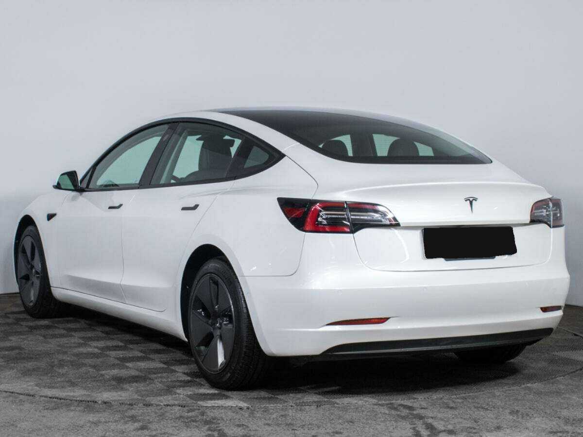 Tesla Model 3 с пробегом — 2021 год. Фото: #6