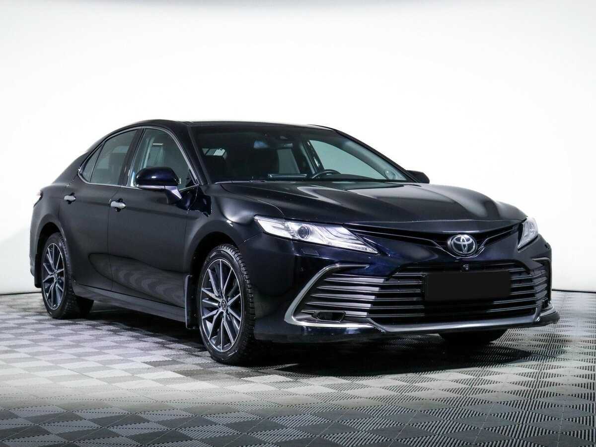 Toyota Camry с пробегом — 2021 год. Фото: #2