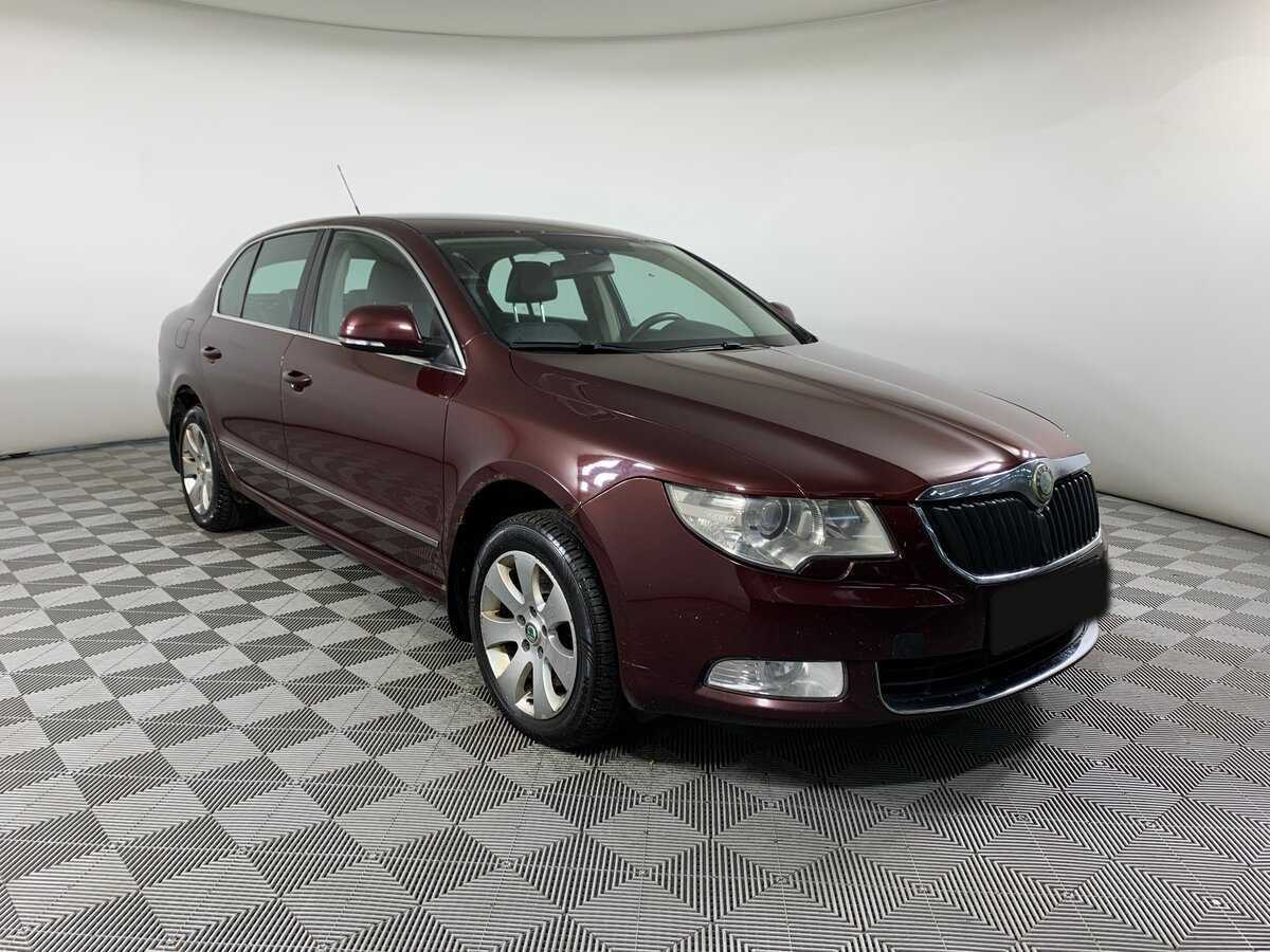 Skoda Superb с пробегом — 2009 год. Фото: #2