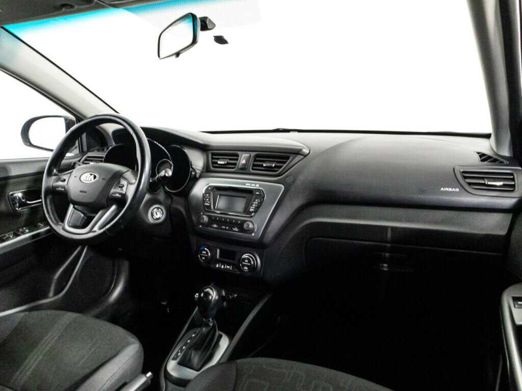 Kia Rio с пробегом — 2015 год. Фото: #8