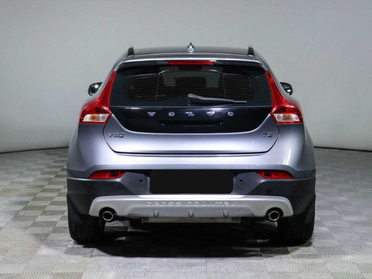 Volvo V40 Cross Country с пробегом — 2019 год. Фото: #3