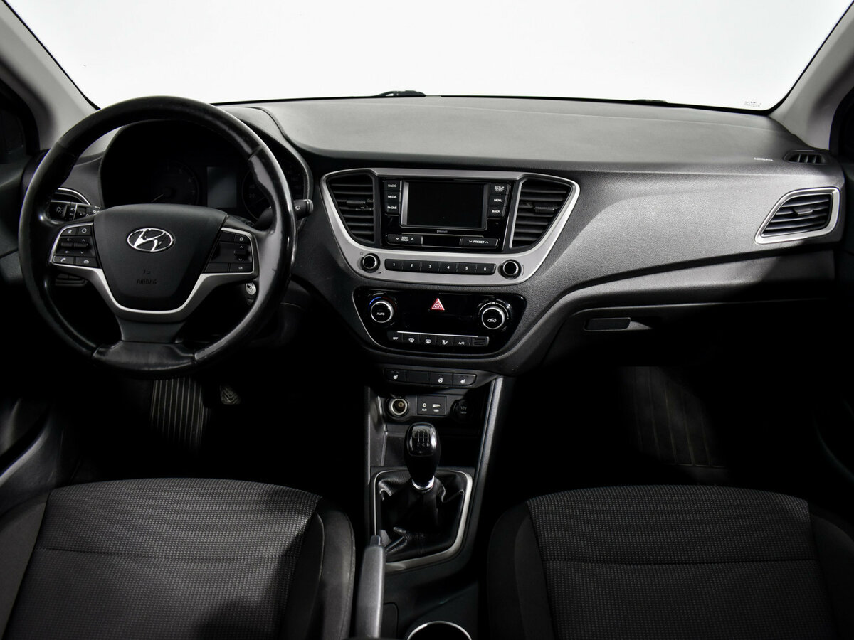 Hyundai Solaris с пробегом — 2018 год. Фото: #12