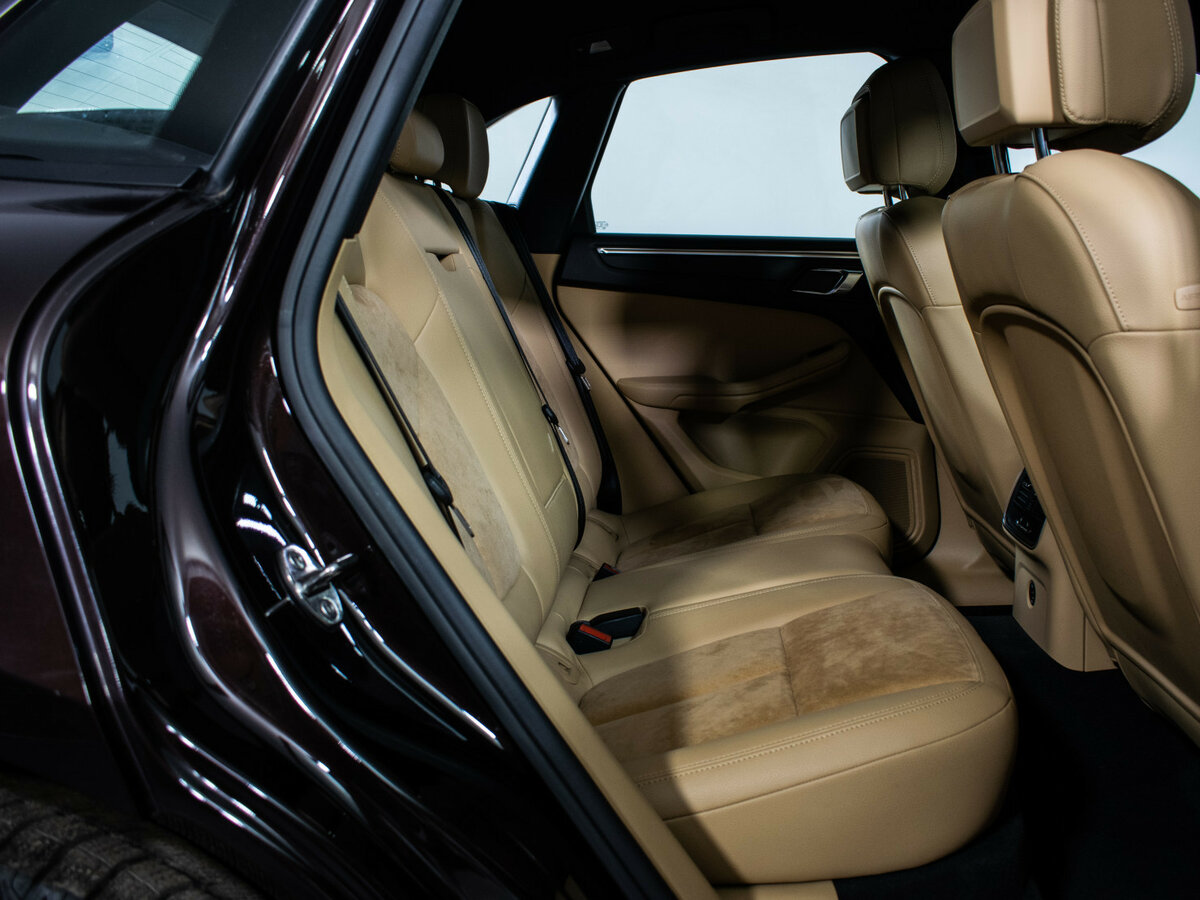Porsche Macan с пробегом — 2017 год. Фото: #9