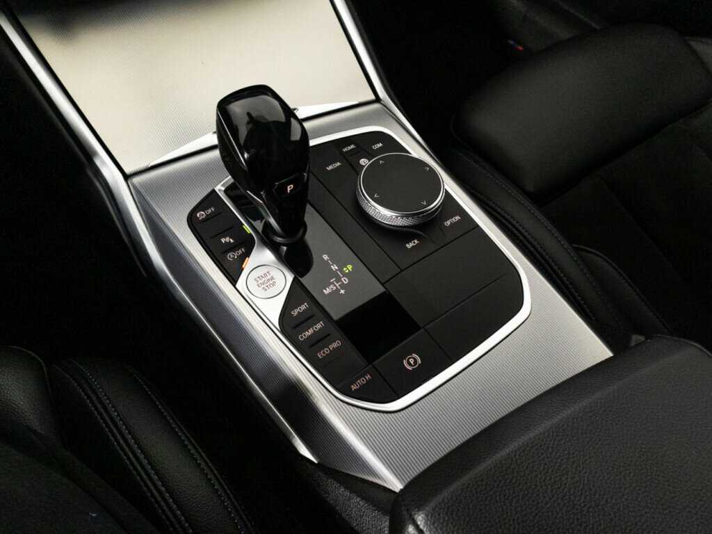 BMW 3 серии с пробегом — 2019 год. Фото: #18