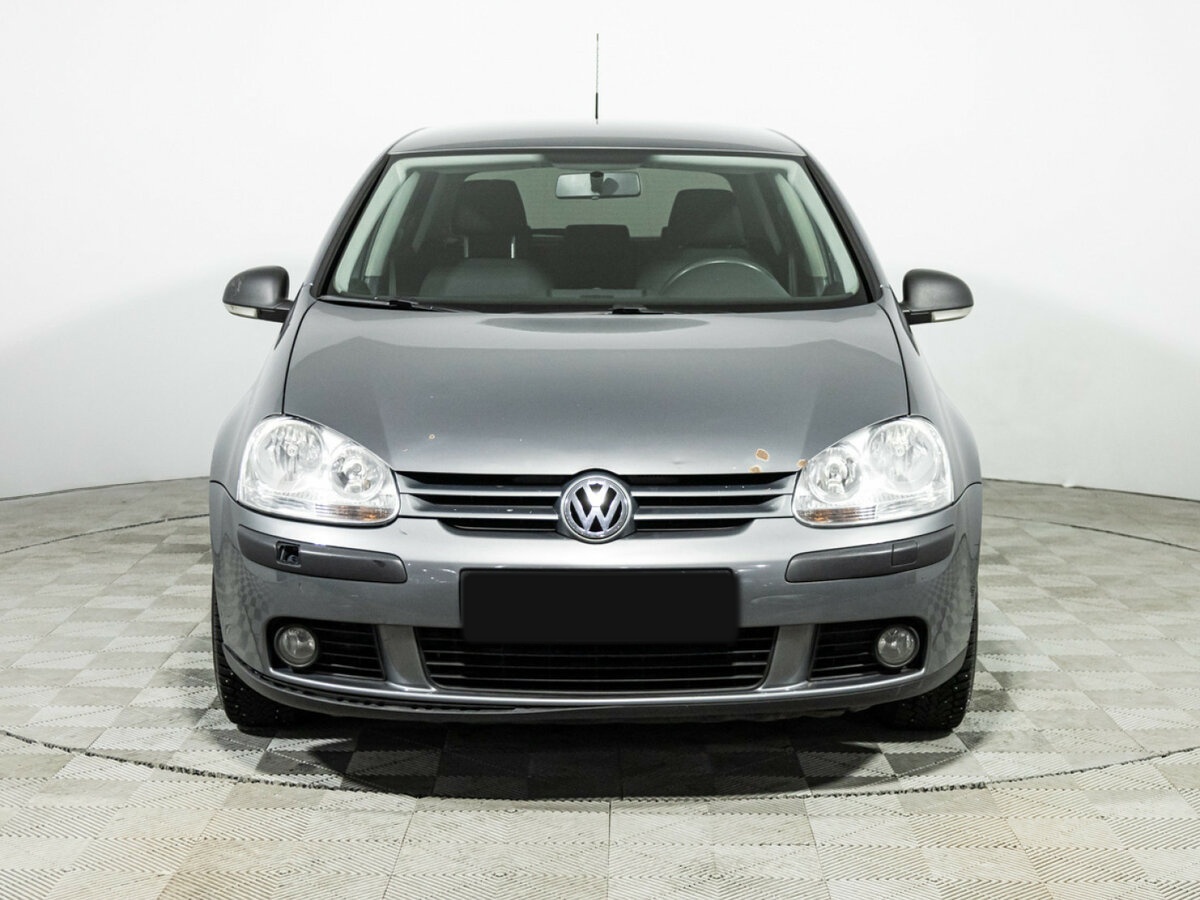 Volkswagen Golf с пробегом — 2008 год. Фото: #1