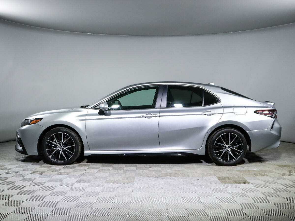 Toyota Camry с пробегом — 2022 год. Фото: #7